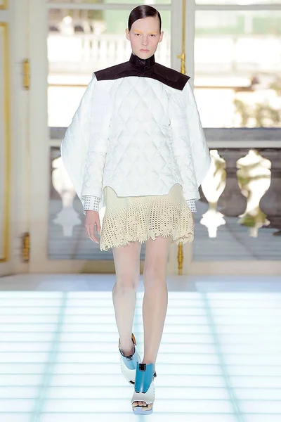 Look 24